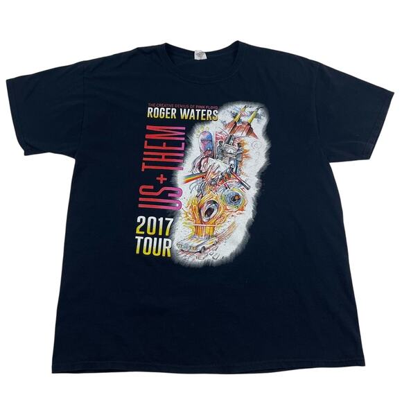 Pink Floyd Roger Waters Us + Them 2017 Tour Black Band Shirt Fits like XL - Picture 1 of 8